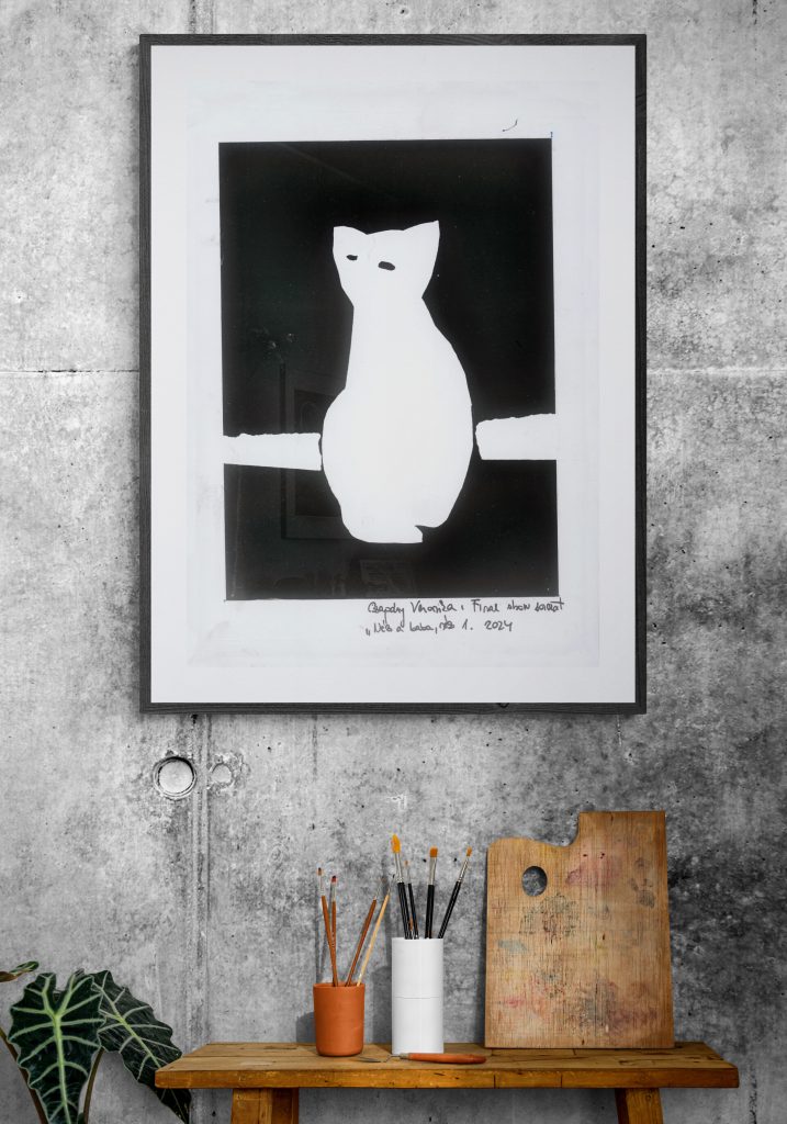 artists-side-table-with-brushes-and-palette (6)