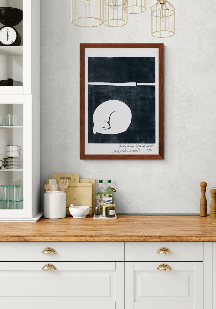 traditional-kitchen-bench-and-cabinet